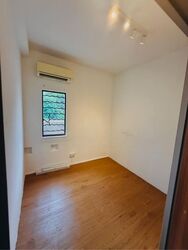 Macpherson Road (D13), Office #562736541
